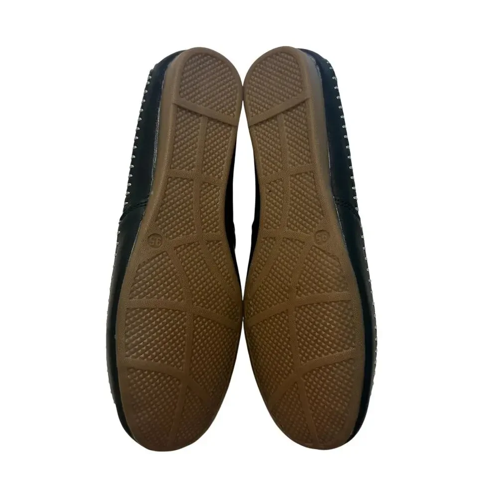 Easy Street Amity Slip-On Flats in Black, Size 9.5 Wide